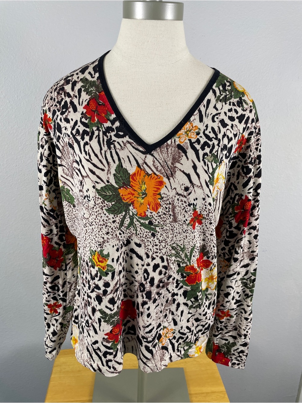 Chico's V-Neck Animal & Floral Print Top in Cream, Red, Orange, Green